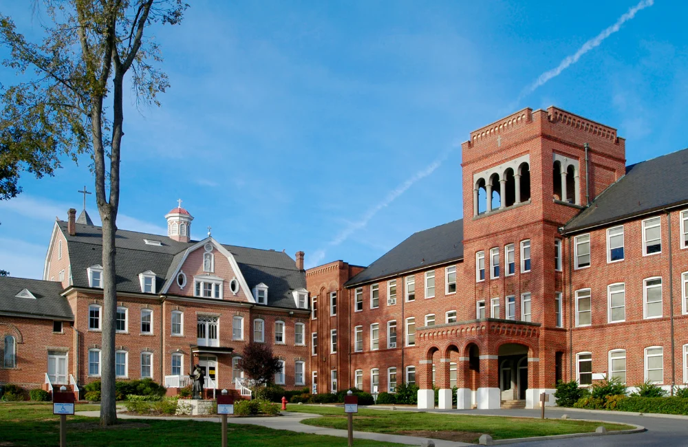 5 โรงเรียนประจำอังกฤษ (Boarding School UK) ที่ไหนน่าสนใจบ้าง