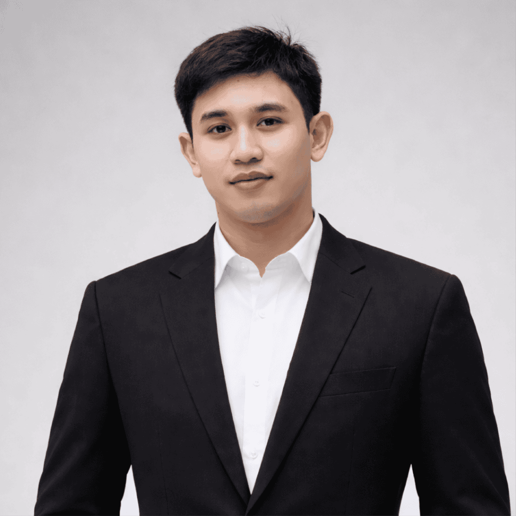 Thitipol Sinkruasuan_Kru George