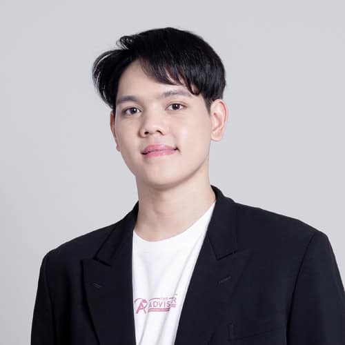 Chanche Walworawit, a SAT, IELTS tutor at The Advisor Academy in Bangkok, Thailand
